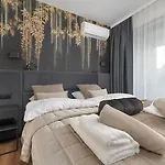 Apartment With Balcony, Indoor Pool, Sauna *