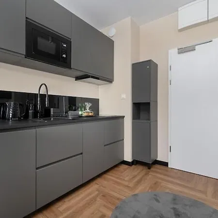 Apartamento With Balcony, Indoor Pool, Sauna *