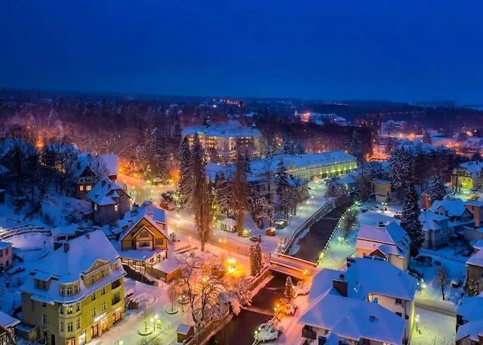 With Balcony, Indoor Pool, Sauna Apartamento